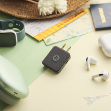 將圖片載入圖庫檢視器 EVE II 飛機用藍牙音訊收發器 + OMNIA P3 USB-C 33W迷你快充電源供應器