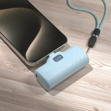 將圖片載入圖庫檢視器 GRAVITY F5L Lightning LED 顯示口袋型行動電源 搭配 OMNIA X6i 66W USB-C 三孔迷你快速電源供應器