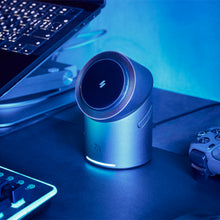 將圖片載入圖庫檢視器 Mag Tube Qi2 圓柱體智慧型三合一旅行磁吸無線充電座 灰 搭配 OMNIA P3 USB-C 33W迷你快充電源供應器