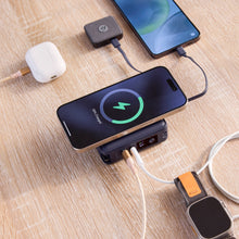 將圖片載入圖庫檢視器 GRAVITY X5 USB-C & Lightning 五合一萬用磁吸行動電源