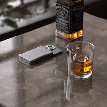 將圖片載入圖庫檢視器 GRAVITY C5 - 超薄型磁吸行動電源+PeAk II USB-C to Lightning Cable 金屬編織傳輸線