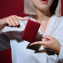 將圖片載入圖庫檢視器 GRAVITY C5 - 超薄型磁吸行動電源+PeAk II USB-C to Lightning Cable 金屬編織傳輸線