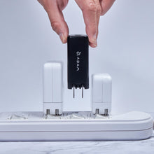 將圖片載入圖庫檢視器 OMNIA X6i - PD / QC 66W 三孔迷你快充器 (附萬國轉接頭)【2入組】