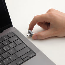 將圖片載入圖庫檢視器 iKlips S USB-C 超微型指紋加密SSD 256GB 灰 (10入組)