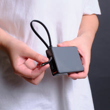 將圖片載入圖庫檢視器 GRAVITY 30W 自帶線快充行動電源 搭配 EVE II 飛機用藍牙音訊收發器