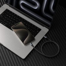將圖片載入圖庫檢視器 MP200 USB-C 對 USB-C 240W 磁吸充電線
