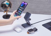 將圖片載入圖庫檢視器 Mag 3 折疊式三合一旅行磁吸無線充電座