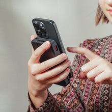 將圖片載入圖庫檢視器 Mag 5 五合一磁吸行動充電站 搭配 PeAk II C120B 金屬編織傳輸線