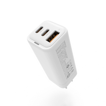 將圖片載入圖庫檢視器 OMNIA X6i - PD / QC 66W 三孔迷你快充器 + EVE II 飛機用藍牙音訊收發器