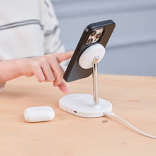 將圖片載入圖庫檢視器 OMNIA M2+ 蘋果認證 2+1 磁吸無線充電座 搭配 OMNIA A1+ Apple Watch 快充版磁吸無線充電器