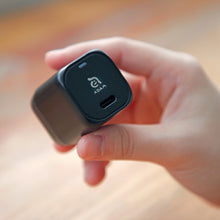 將圖片載入圖庫檢視器 OMNIA P3 USB-C 33W迷你快充電源供應器