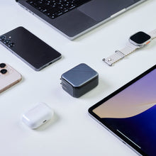 將圖片載入圖庫檢視器 [雙11 優惠] L65 GaN 65W USB-C 伸縮線快速電源供應器（灰色）+ iLinio C100 USB-C 100W 磁吸充電線
