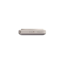 將圖片載入圖庫檢視器 VIONTA D5 Qi2 固態式無線支架款行動電源 5000mAh 搭配 OMNIA P3 USB-C 33W迷你快充電源供應器 (附多國轉接頭)
