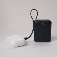 將圖片載入圖庫檢視器 VIONTA Q 輕巧款自帶線行動電源
