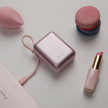 將圖片載入圖庫檢視器 VIONTA Q 輕巧款自帶線行動電源
