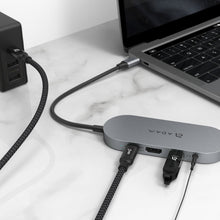 將圖片載入圖庫檢視器 [雙11全能快充GO] CASA Hub S - USB-C 5合1  外接 SSD 固態硬碟集線器 240G
