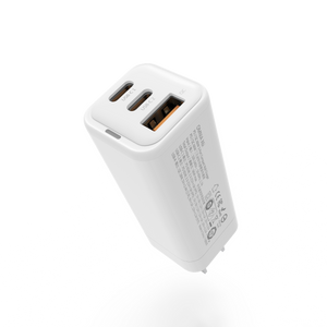 OMNIA X6i - PD / QC 66W 三孔迷你快充器 (附萬國轉接頭）